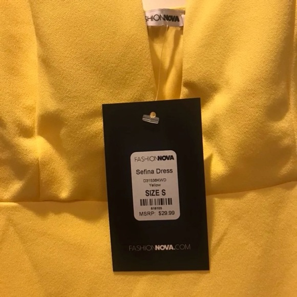 Yellow dress - Picture 4 of 6